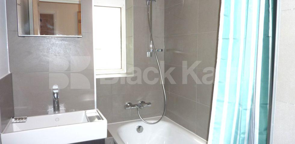 			 NEWLY REFURBISHED 3 BED GOOD FOR 4 SHARERS!, 3 Bedroom, 1 bath, 1 reception Flat			 Harrington Square, CAMDEN/MORNINGTON CRESCENT